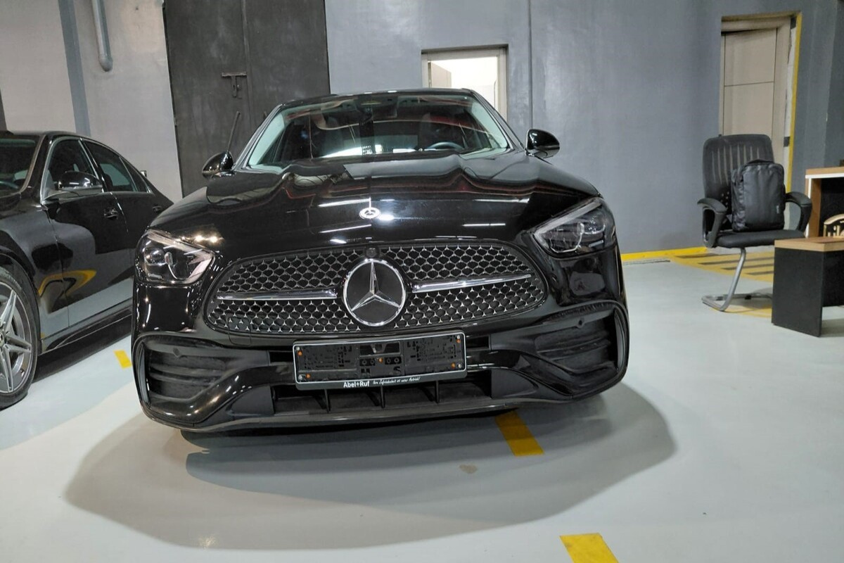 Mercedes C180 AMG 2025