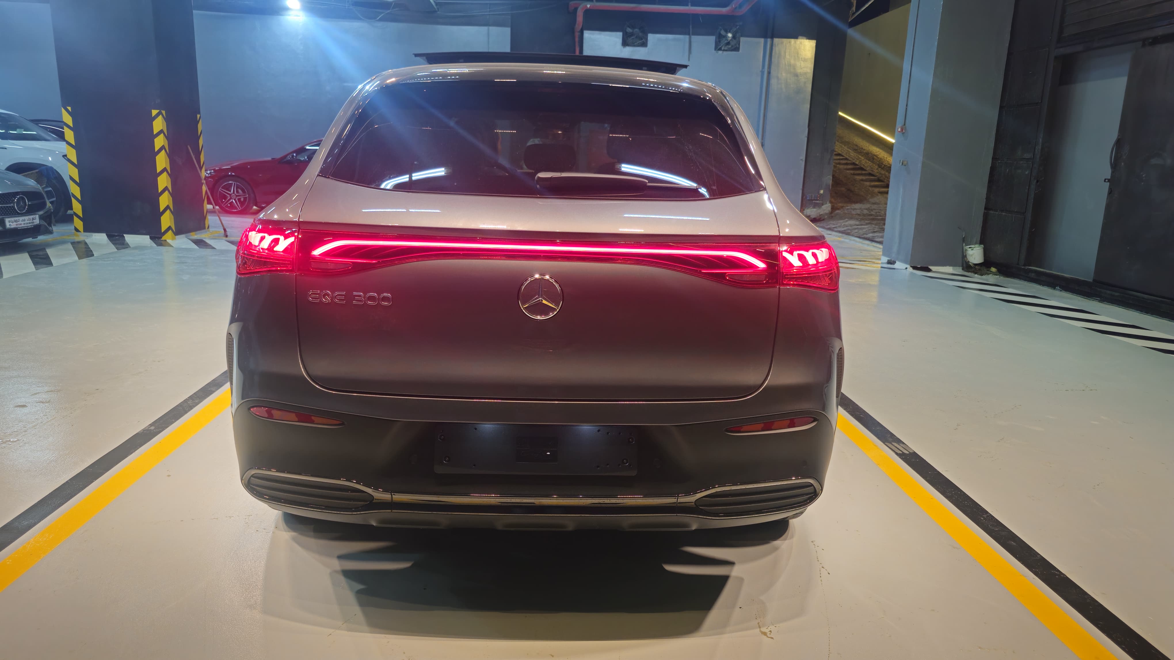 Mercedes EQE 300 2025