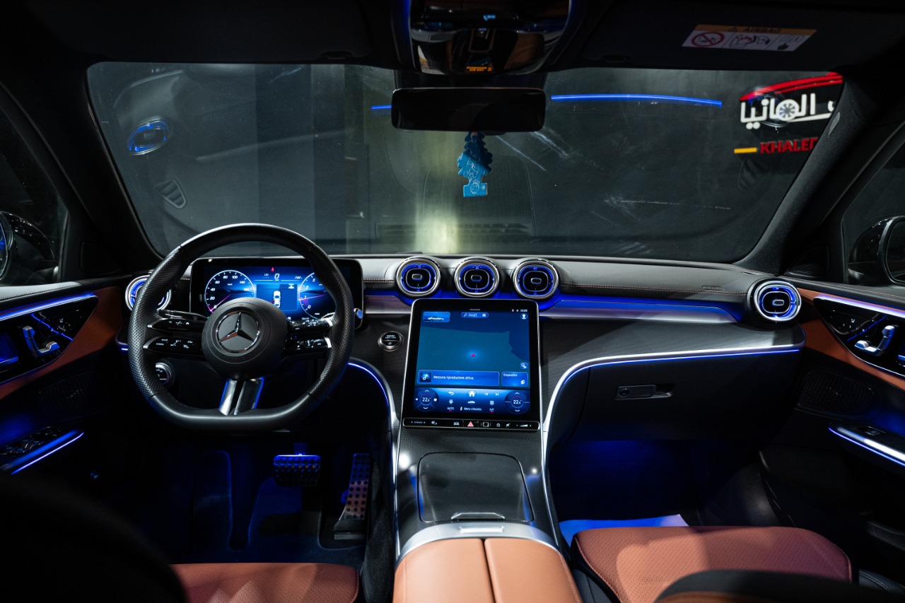 Mercedes C180 AMG 2025