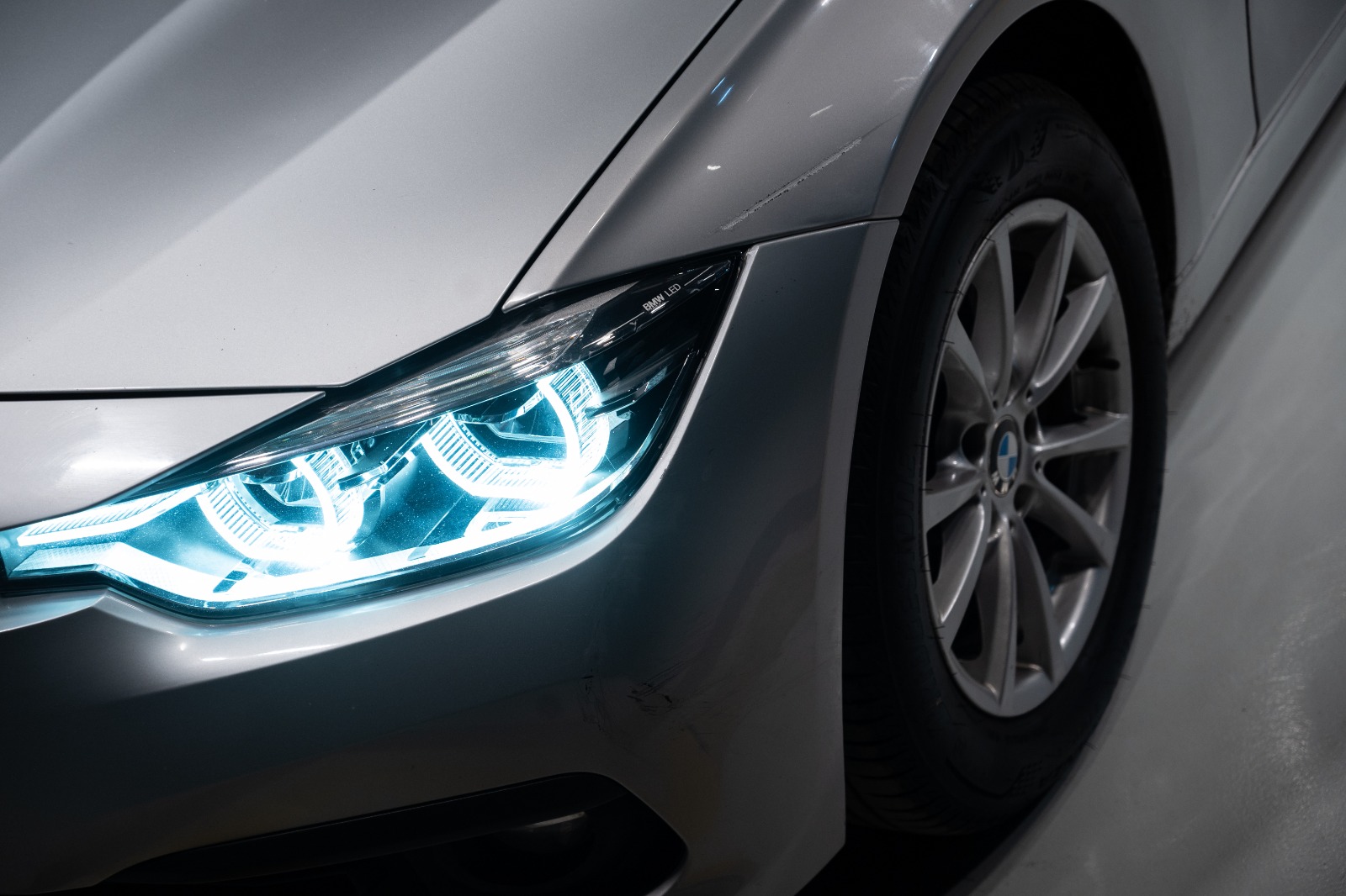 BMW 318i Exclusive 2019